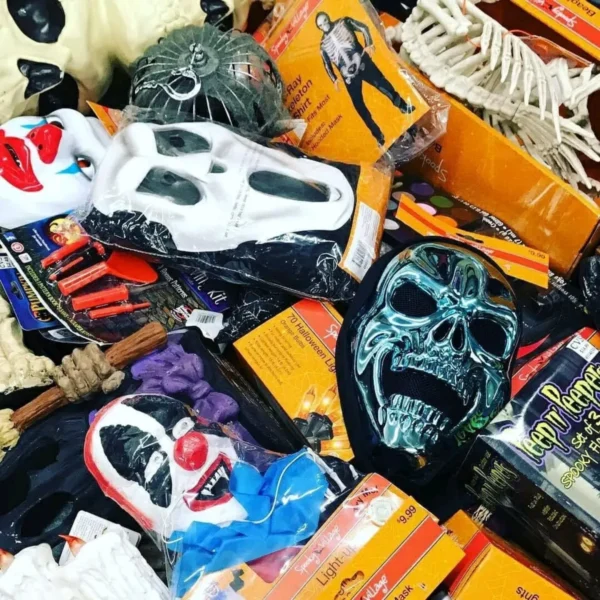 Halloween costume pallet wholesale