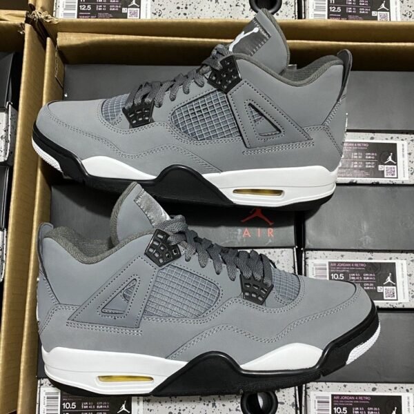 AJ4 Cool Gray Jordan Pallet