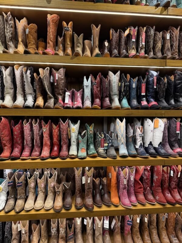 Cowboy boots pallet for sale